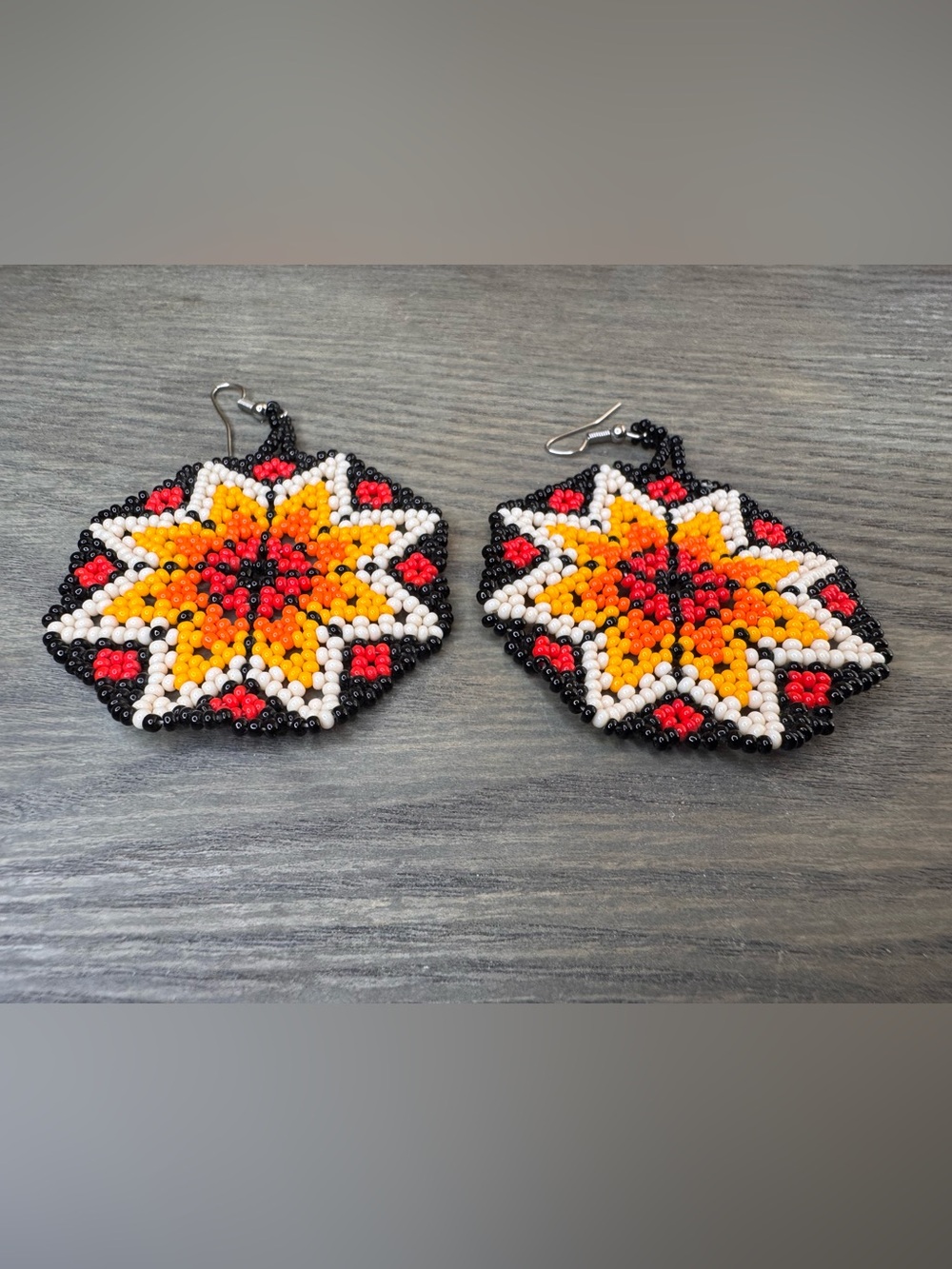 NEW Handmade Beaded Starburst Earrings in Black, Yellow, Orange & Red - Picture 2 of 3